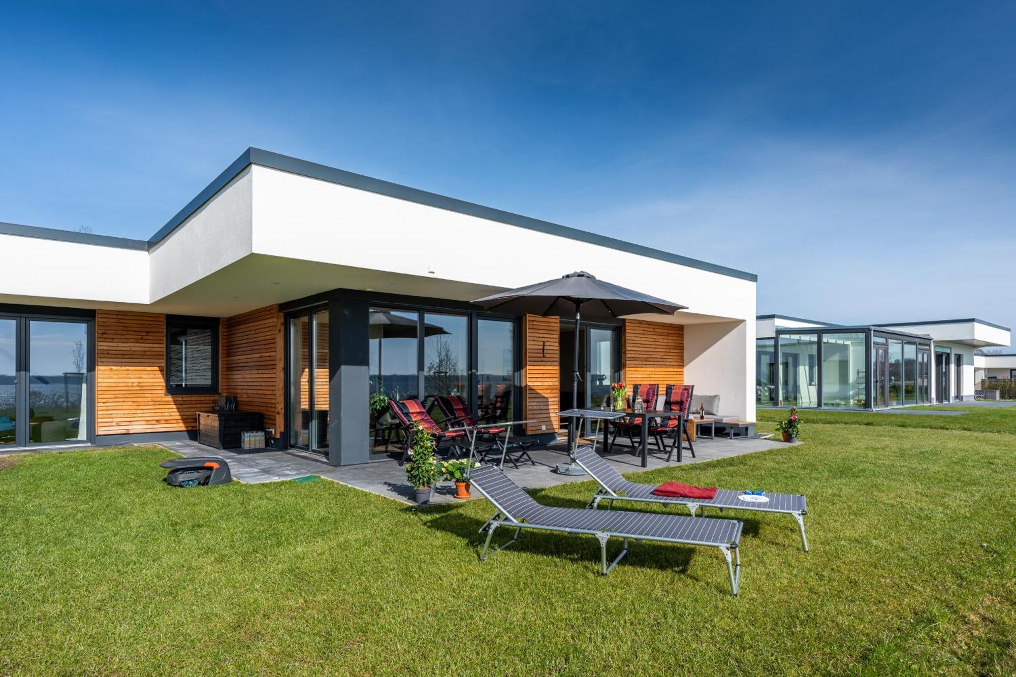 Hangar 19 Luxusbungalow Am See H8 什未林 外观 照片